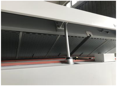 electric struts facilitates of reflow oven