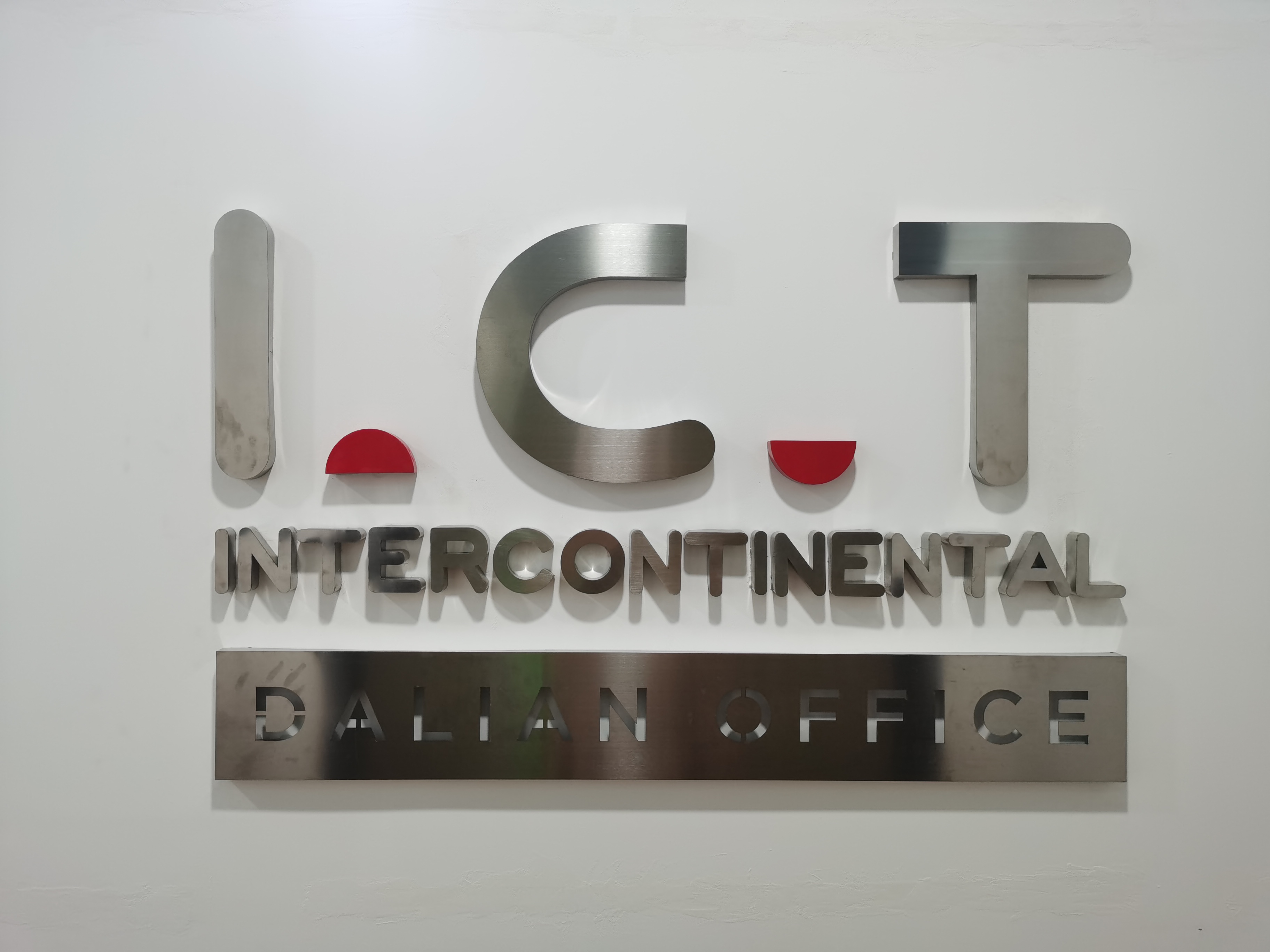 I.C.T Dalian Office smt machine 01