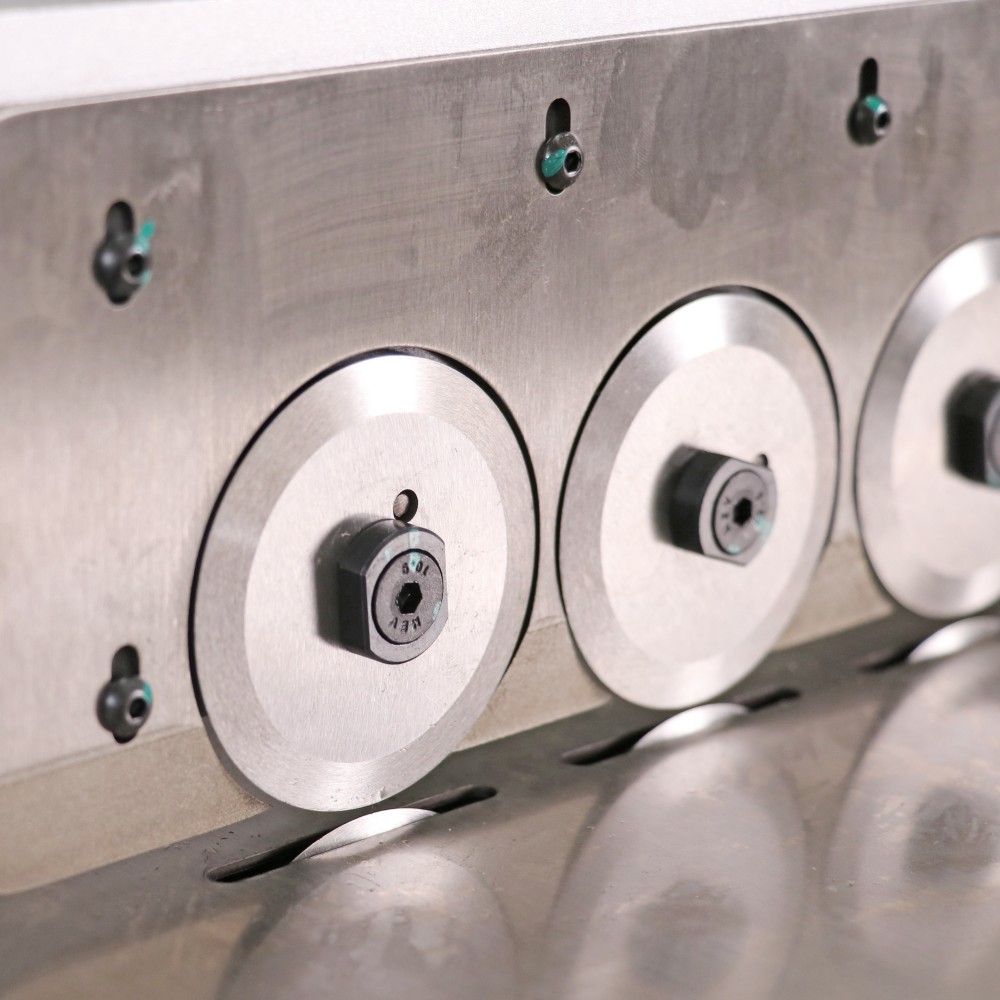 I.C.T-MLS1200 | Multi Blades LED Separator 