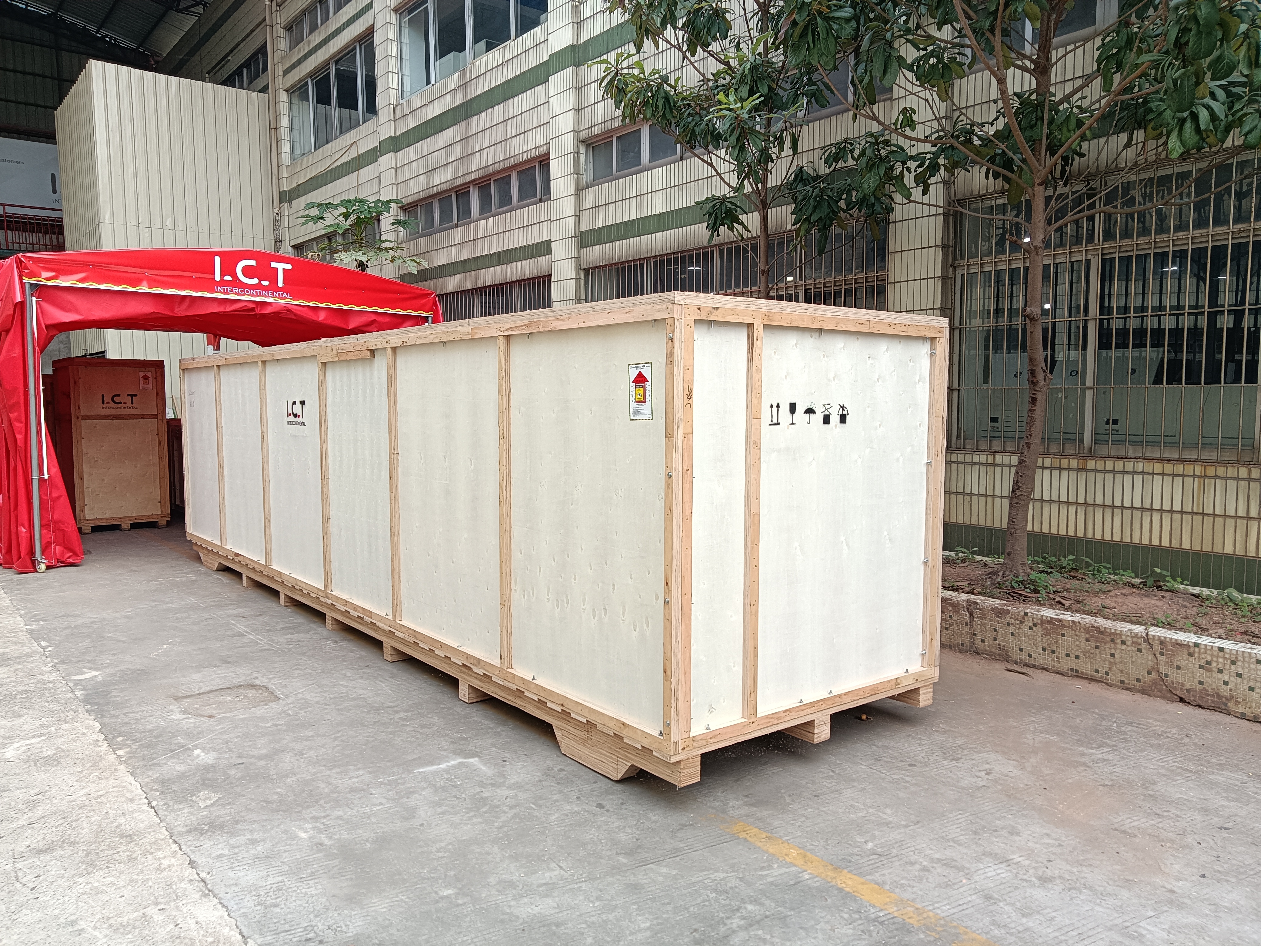 I.C.T Lyra 933N Nitrogen Reflow Oven Delivered to Brazil.jpg